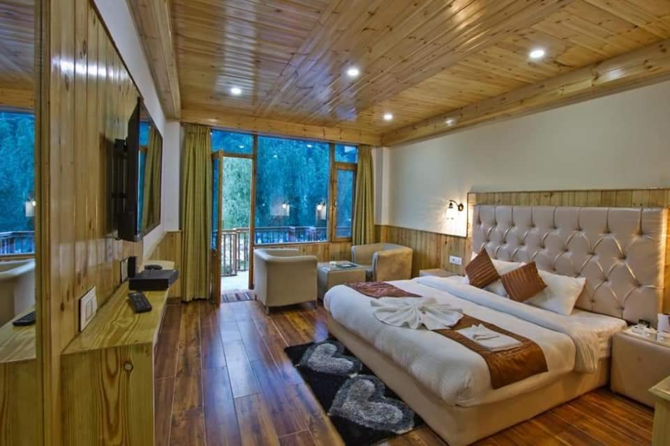 Himalayan Riverside Resort, Manali Exteriér fotografie