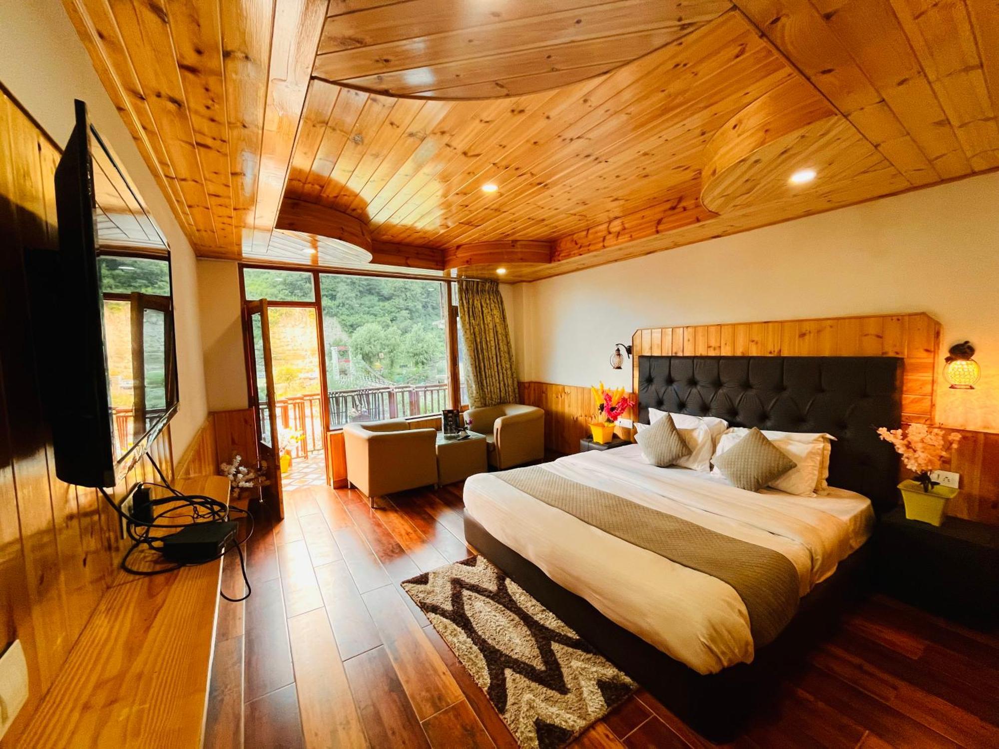 Himalayan Riverside Resort, Manali Exteriér fotografie