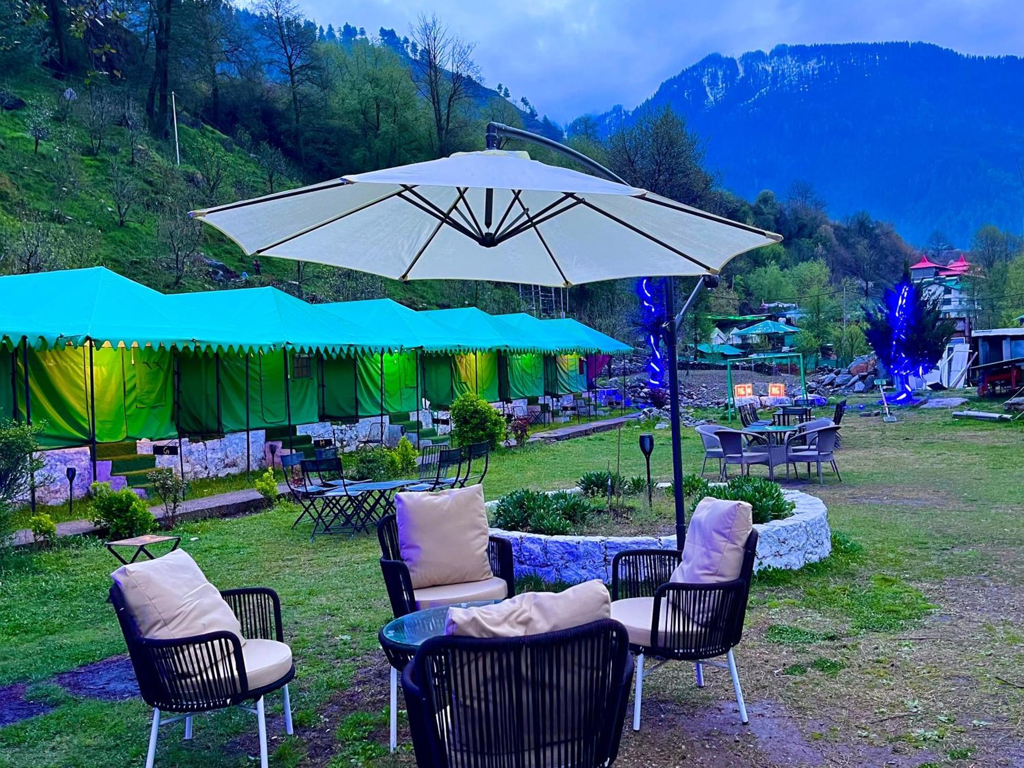 Himalayan Riverside Resort, Manali Exteriér fotografie
